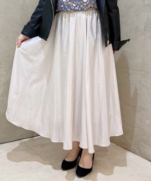 Te chichi TERRASSE（テチチテラス）の「シアーフレアスカート（スカート・レディース・モカ/グリーン/グレー・ﾌﾘ-）」の2枚目の写真