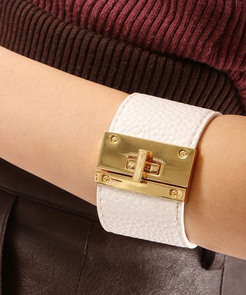 Ree&Mee（リーアンドミー）の「Ree＆Mee ブレスレット バングル ゴールド バックル ブレス アクセサリー（ブレスレット・メンズ・ホワイト/ブラック/ベージュ/ベージュ系その他/ホワイト系その他・FREE）」の20枚目の写真