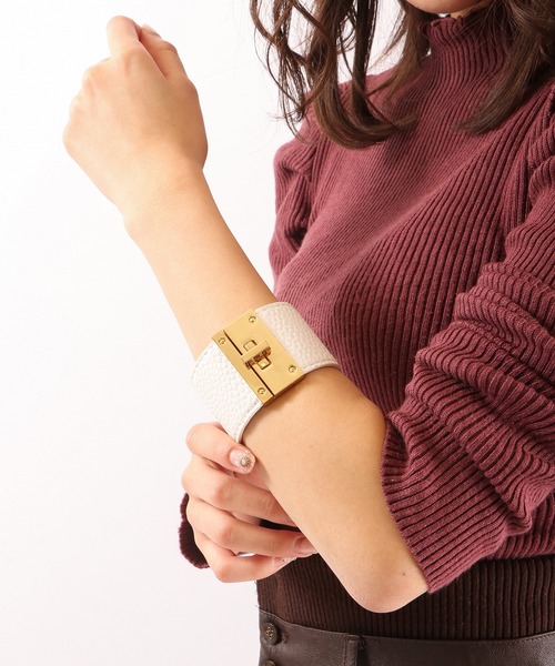 Ree&Mee（リーアンドミー）の「Ree＆Mee ブレスレット バングル ゴールド バックル ブレス アクセサリー（ブレスレット・メンズ・ホワイト/ブラック/ベージュ/ベージュ系その他/ホワイト系その他・FREE）」の18枚目の写真