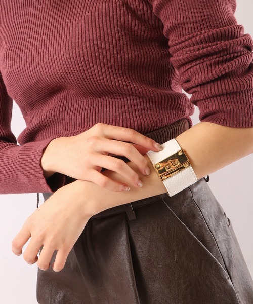 Ree&Mee（リーアンドミー）の「Ree＆Mee ブレスレット バングル ゴールド バックル ブレス アクセサリー（ブレスレット・メンズ・ホワイト/ブラック/ベージュ/ベージュ系その他/ホワイト系その他・FREE）」の19枚目の写真