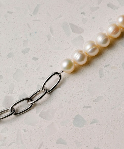 MAIN ATTRACTION(メインアトラクション)の「【MAIN ATTRACTION】Pearl Double Bracelet(ブレスレット・メンズ・ホワイト・FREE)」の3枚目の写真