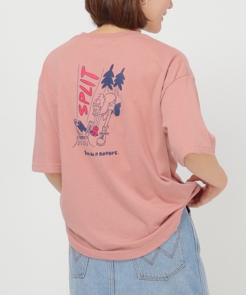 ikka(イッカ)の「タケウチアツシコラボアウトドアTシャツ LADIES(薪割り)(Tシャツ/カットソー・レディース・ベージュ/オフホワイト/ピンク・S/M/L/XL)」の3枚目の写真