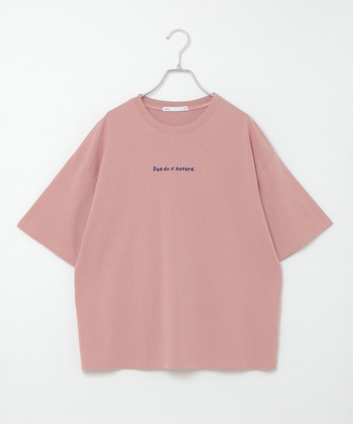 ikka(イッカ)の「タケウチアツシコラボアウトドアTシャツ LADIES(薪割り)(Tシャツ/カットソー・レディース・ベージュ/オフホワイト/ピンク・S/M/L/XL)」の6枚目の写真