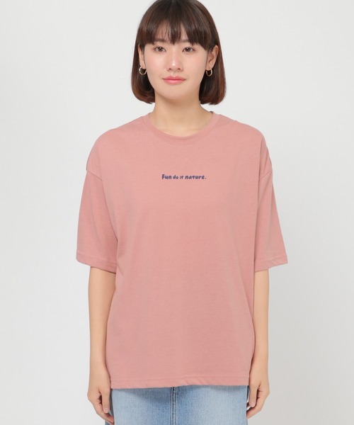 ikka(イッカ)の「タケウチアツシコラボアウトドアTシャツ LADIES(薪割り)(Tシャツ/カットソー・レディース・ベージュ/オフホワイト/ピンク・S/M/L/XL)」の17枚目の写真