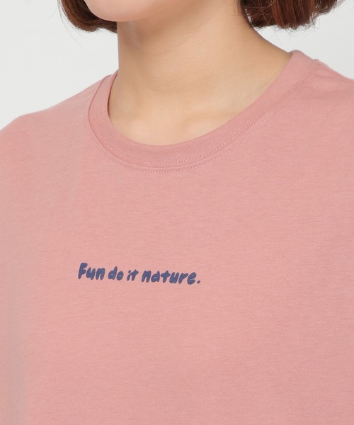 ikka(イッカ)の「タケウチアツシコラボアウトドアTシャツ LADIES(薪割り)(Tシャツ/カットソー・レディース・ベージュ/オフホワイト/ピンク・S/M/L/XL)」の20枚目の写真