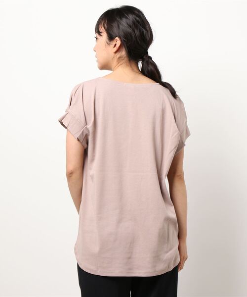 Lugnoncure(ルノンキュール)の「フライス袖タックプルオーバー(Tシャツ/カットソー・レディース・オフホワイト/グレー/ピンク/ブラック・フリ-)」の5枚目の写真