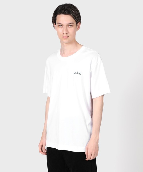 Vivienne Westwood MAN(ヴィヴィアンウエストウッドマン)の「“SWALLOWS ORB” リラックス Tシャツ【219014 5113】(Tシャツ/カットソー・メンズ・ブラック/ホワイト/ダークグリーン系・42/46/44/48)」の9枚目の写真