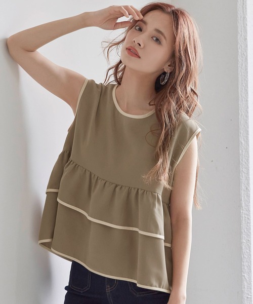 coca(coca)(コカ)の「パイピングフリルブラウス(シャツ/ブラウス・レディース・ベージュ/ブラック・ONE SIZE)」の2枚目の写真