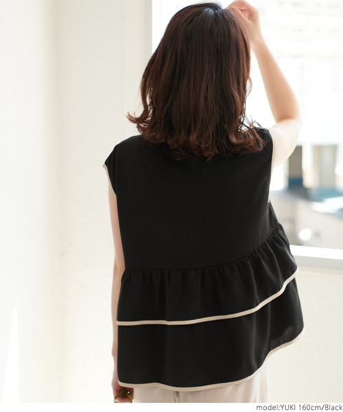 coca(coca)(コカ)の「パイピングフリルブラウス(シャツ/ブラウス・レディース・ベージュ/ブラック・ONE SIZE)」の6枚目の写真
