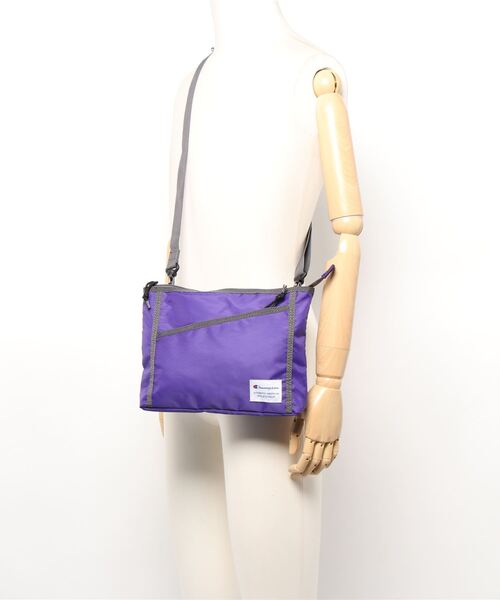 Champion(チャンピオン)の「ベネディクト ショルダーバッグ 57817(ショルダーバッグ・メンズ・ブラック/ベージュ/パープル/オレンジ・FREE)」の7枚目の写真
