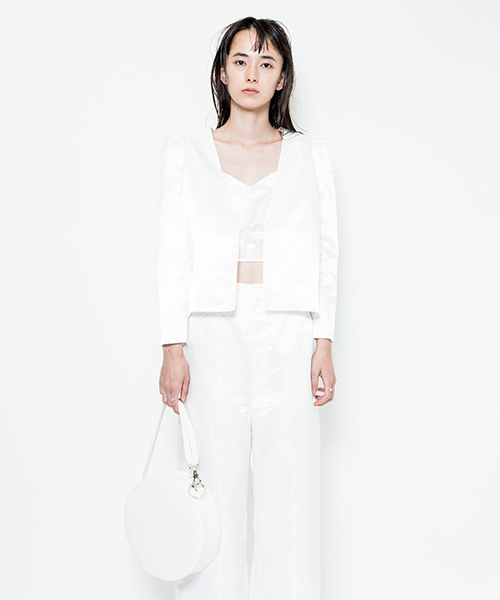 i（アイ）の「CIRCLE BAG（ショルダーバッグ・レディース・ホワイト/ブラック・FREE）」の3枚目の写真