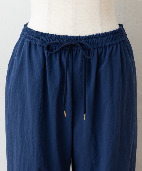 BEARDSLEY（ビアズリー）の「シャカシャカトラックパンツ（その他パンツ・レディース・ブルー/カーキ・0/1/2）」の4枚目の写真