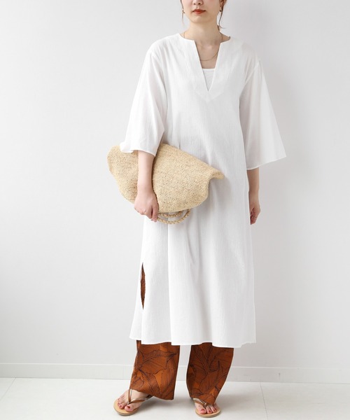 JOURNAL STANDARD relume（ジャーナルスタンダード　レリューム）の「コットンクレープカフタンワンピース◆（ワンピース・レディース・ホワイト/ベージュ/ネイビー・FREE）」の4枚目の写真