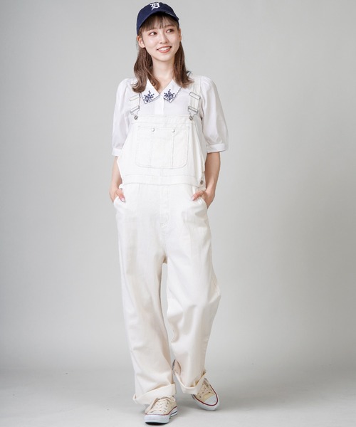 SPINNS（スピンズ）の「【ゆったりシルエット】ツイル配色ステッチオーバーオール（サロペット/オーバーオール・レディース・ホワイト/モカ/アイボリー/ブラック・ONESIZE）」の11枚目の写真