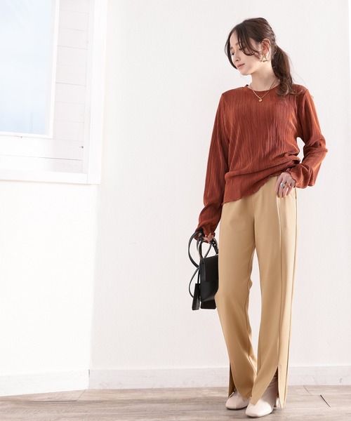 classicalelf（クラシカルエルフ）の「今っぽ美脚フレア。スリットが目を惹く、ポンチカットソーパンツ（その他パンツ・レディース・ブラック/モカ/ホワイト系その他・SMALL/MEDIUM/LARGE/X-LARGE）」の5枚目の写真