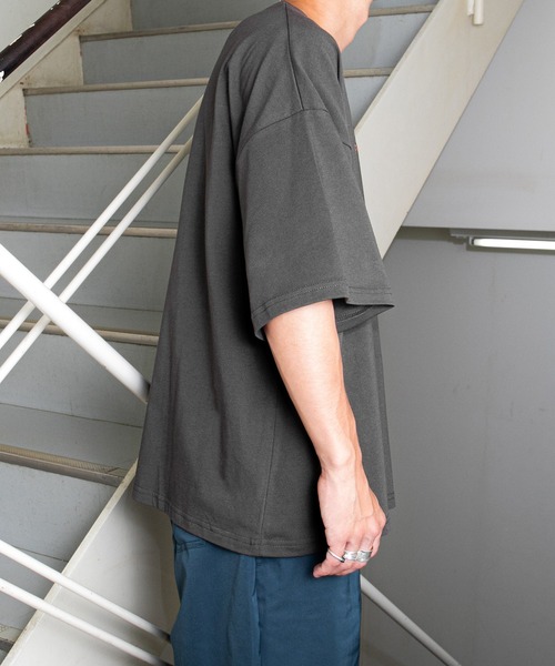 セール】1990ロゴTシャツ（ユニセックス）（Tシャツ
