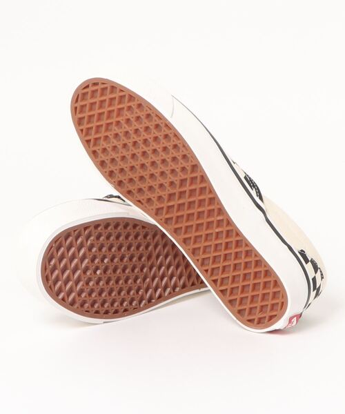 VANS（バンズ）の「【VANS/ヴァンズ】Classic Slip-ON/クラシックスリッポン（スリッポン・レディース・ブラック・6/6.5/7/5.5）」の3枚目の写真