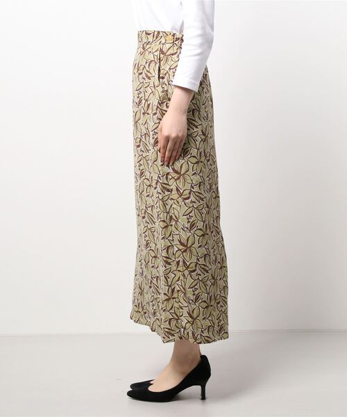 CHANEL 花柄タイトスカート 38 Lugnoncure（ルノンキュール）の「花柄タイトスカート（スカート