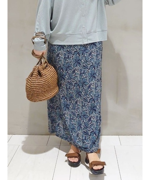 Lugnoncure（ルノンキュール）の「花柄タイトスカート（スカート・レディース・グリーン/ブルー/グレー・ﾌﾘ-）」の3枚目の写真