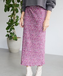 花柄プリーツタイトスカート