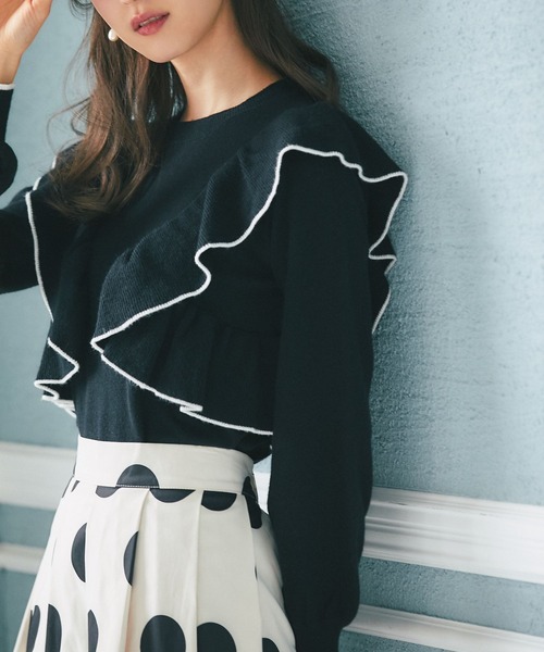 tocco closet（トッコ　クローゼット）の「配色ライン入りフリルニットプルオーバー（ニット/セーター・レディース・ブラック/グレー/アイボリー・M）」の3枚目の写真