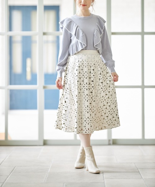 tocco closet（トッコ　クローゼット）の「配色ライン入りフリルニットプルオーバー（ニット/セーター・レディース・ブラック/グレー/アイボリー・M）」の5枚目の写真