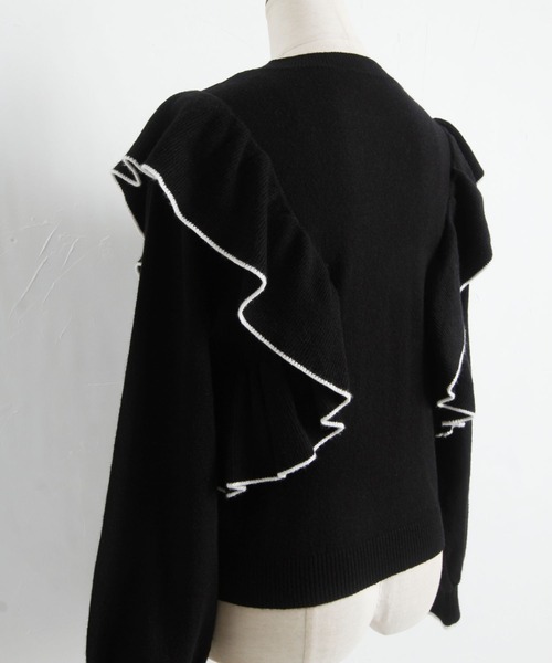 tocco closet（トッコ　クローゼット）の「配色ライン入りフリルニットプルオーバー（ニット/セーター・レディース・ブラック/グレー/アイボリー・M）」の6枚目の写真