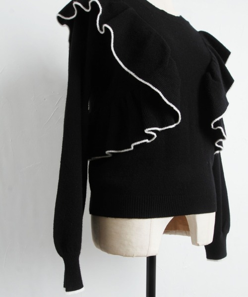 tocco closet（トッコ　クローゼット）の「配色ライン入りフリルニットプルオーバー（ニット/セーター・レディース・ブラック/グレー/アイボリー・M）」の8枚目の写真