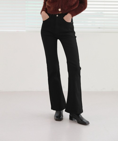 by muni:r（バイ ムニール）の「ブラックブーツカットパンツ（スラックス・レディース・ブラック・MEDIUM/SMALL）」の4枚目の写真