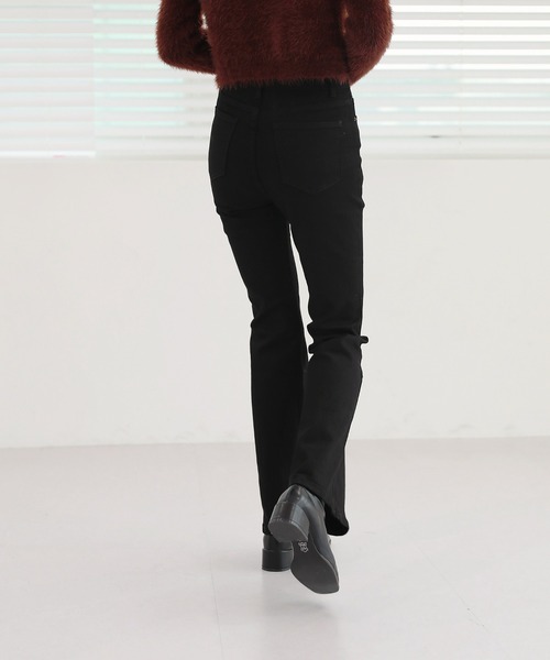 by muni:r（バイ ムニール）の「ブラックブーツカットパンツ（スラックス・レディース・ブラック・MEDIUM/SMALL）」の6枚目の写真