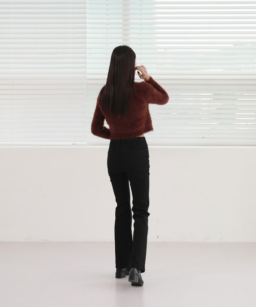 by muni:r（バイ ムニール）の「ブラックブーツカットパンツ（スラックス・レディース・ブラック・MEDIUM/SMALL）」の3枚目の写真