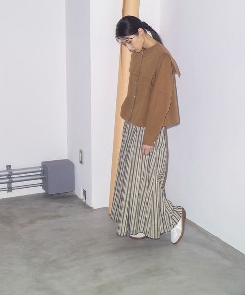 khakito（カーキト）の「綿100% セーラーカラー付き 袖タック スタンドカラーシャツ（シャツ/ブラウス・レディース・ホワイト/ブラック/ベージュ・FREE）」の17枚目の写真