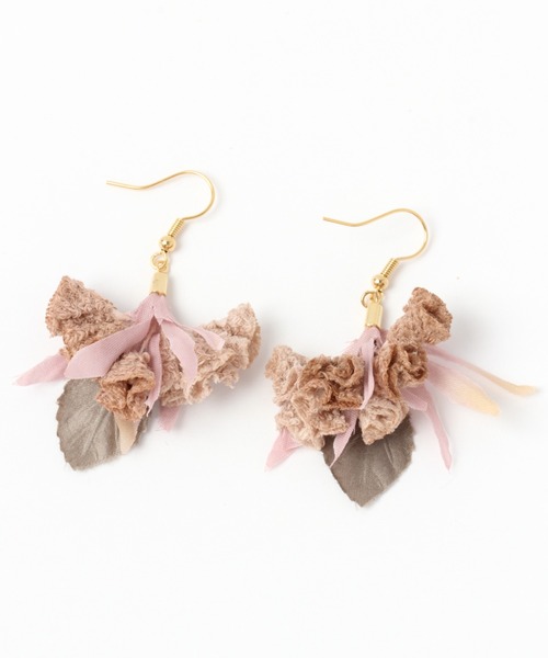 studio CLIP（スタディオクリップ）の「コサージュフックピアス（ピアス（両耳用）・レディース・オレンジ/グレー/ピンク・FREE）」の3枚目の写真