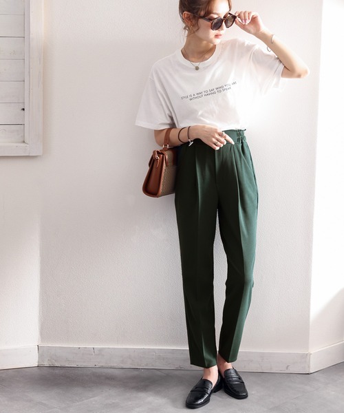 classicalelf（クラシカルエルフ）の「ゆったり履けて美脚魅せ。ソフトジョーゼットテーパードパンツ（スラックス・レディース・ブラック/オレンジ/グリーン・SMALL/MEDIUM/LARGE/X-LARGE）」の15枚目の写真
