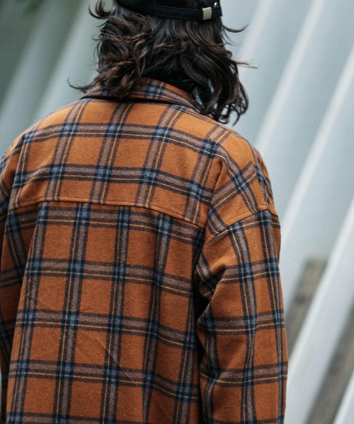 URBAN RESEARCH Sonny Label(アーバンリサーチサニーレーベル)の「チェックCPOシャツブルゾン(ブルゾン・メンズ・オレンジ/ベージュ・MEDIUM/LARGE)」の4枚目の写真