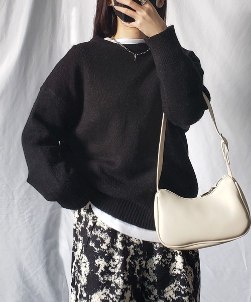 me+em select（ミームセレクト）の「※※【 新色追加／２４色展開 】クルーネックもちもちカラーニットプルオーバー（ニット/セーター・レディース・ベージュ/パープル/ブラウン/グレー/レッド/オレンジ/ブルー/グリーン/モカ/ホワイト/ライトグリーン/ブラック/ロイヤルブルー/ピンク/ミント/ダークブラウン/ブルー系/フューシャピンク/ライトブルー/イエロー/サーモンピンク/ライム/グリーン系1/ライラック・FREE）」の2枚目の写真