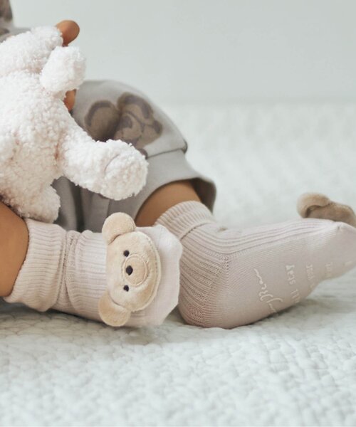 apres les cours（アプレレクール）の「■tiny bear モチーフ付きベビーソックス（ベビーシューズ/ベビーソックス・キッズ・アイボリー/ベージュ・12/9）」の9枚目の写真