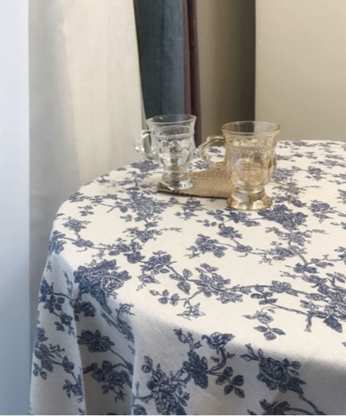 Made in I（メイドインアイ）の「アンティークフラワーマルチクロス（ランチョンマット/テーブルウェア・レディース・ブルー/レッド・FREE）」の4枚目の写真