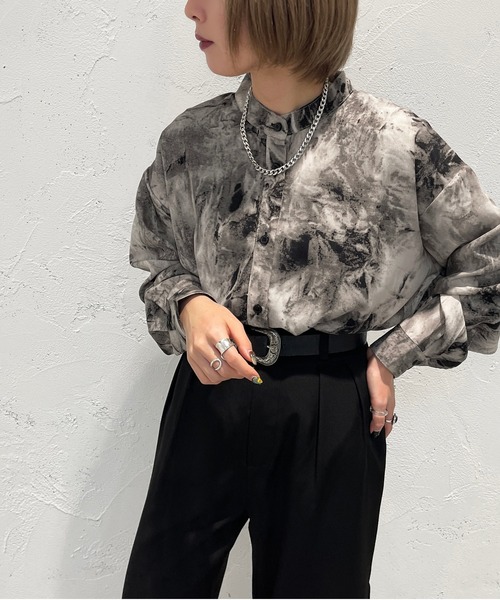 apres jour mignon(アプレジュールミニョン)の「柄バンドカラーシャツ【ZOZOTOWN限定アイテム】(シャツ/ブラウス・レディース・ブラウン系その他/ブラック系その他・フリー/X-LARGE)」の5枚目の写真