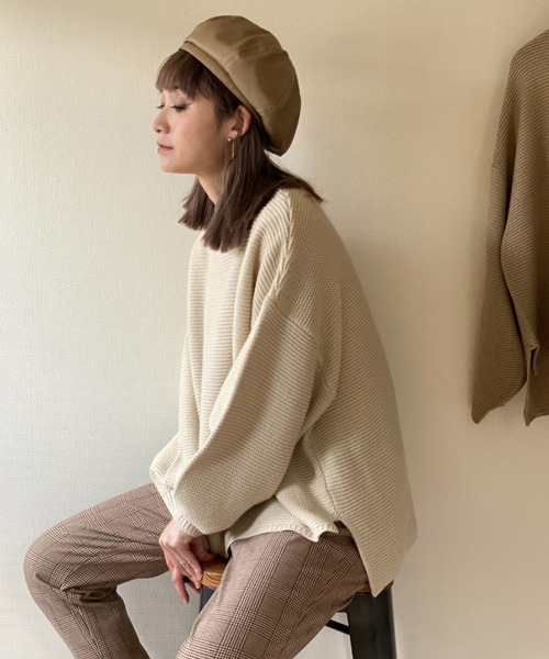 deux amour（ドゥーザムール）の「パール編みハイネックニット（その他トップス・レディース・オフホワイト/ベージュ・MEDIUM）」の3枚目の写真