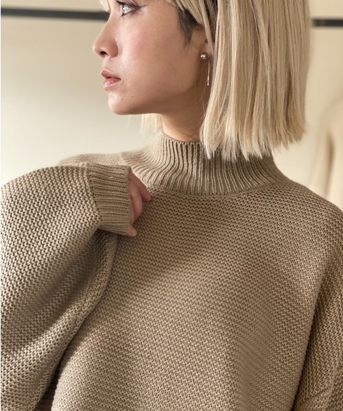 deux amour（ドゥーザムール）の「パール編みハイネックニット（その他トップス・レディース・オフホワイト/ベージュ・MEDIUM）」の11枚目の写真