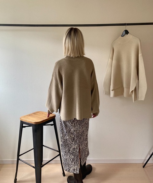 deux amour（ドゥーザムール）の「パール編みハイネックニット（その他トップス・レディース・オフホワイト/ベージュ・MEDIUM）」の16枚目の写真