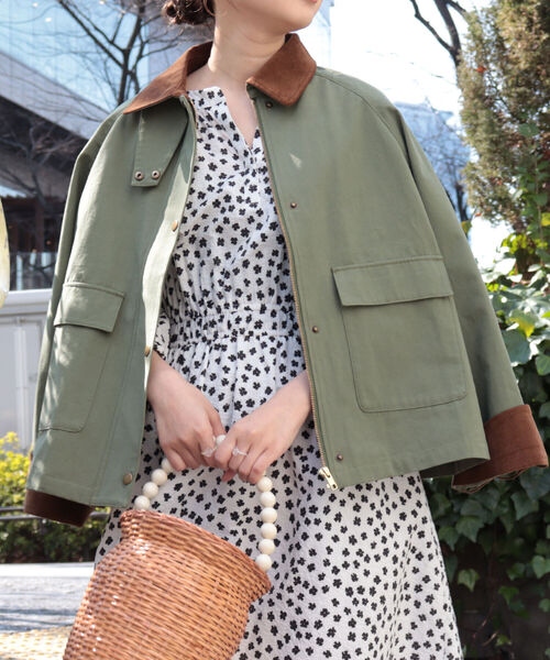 fredy repit（フレディレピ）の「配色衿 ショートブルゾン（ブルゾン・レディース・ベージュ/カーキ・38）」の4枚目の写真