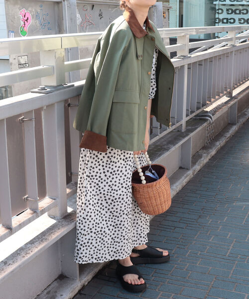 fredy repit（フレディレピ）の「配色衿 ショートブルゾン（ブルゾン・レディース・ベージュ/カーキ・38）」の8枚目の写真