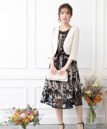 Placebo（プラシーボ）の「ペプラムノーカラージャケット（ノーカラージャケット）」