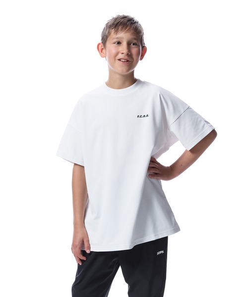 F.C.Real Bristol（エフシーレアルブリストル）の「BIG LOGO WIDE TEE（Tシャツ/カットソー・キッズ・ライトブルー/ホワイト/ベージュ/ブラック・LARGE/MEDIUM/SMALL）」の10枚目の写真