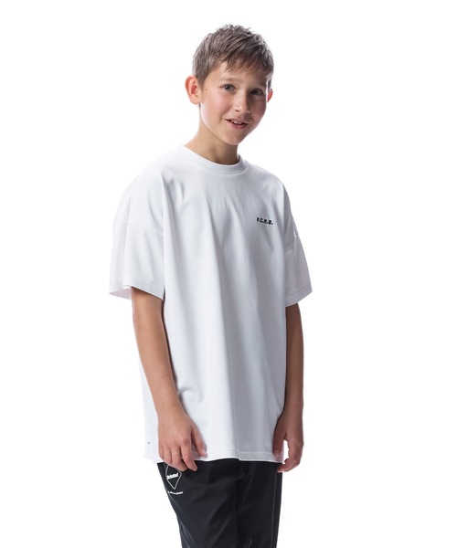 F.C.Real Bristol（エフシーレアルブリストル）の「BIG LOGO WIDE TEE（Tシャツ/カットソー・キッズ・ライトブルー/ホワイト/ベージュ/ブラック・LARGE/MEDIUM/SMALL）」の12枚目の写真