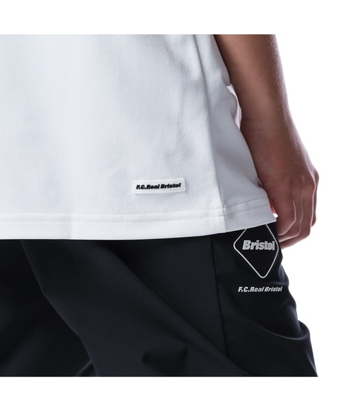 F.C.Real Bristol（エフシーレアルブリストル）の「BIG LOGO WIDE TEE（Tシャツ/カットソー・キッズ・ライトブルー/ホワイト/ベージュ/ブラック・LARGE/MEDIUM/SMALL）」の14枚目の写真