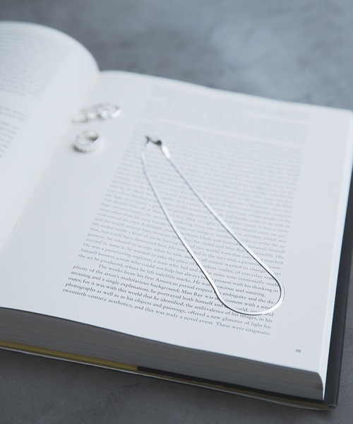 JEANASIS（ジーナシス）の「【SILVER】Snake necklace/272372（ネックレス・レディース・シルバー/ゴールド・FREE）」の2枚目の写真