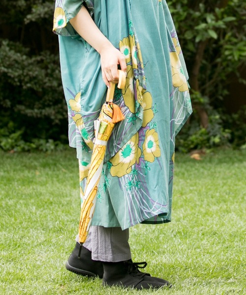 カヤ（カヤ）の「【カヤ】-SHIKI-四季 春風日傘 晴雨兼用（長傘・レディース・ネイビー/イエロー/ブルー/グリーン/イエロー系その他/ブルー系その他/レッド/バイオレット・FREE）」の13枚目の写真